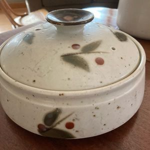 Pretty Casserole Dish with Vented Lid